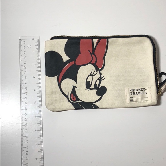 Minnie “Mickey Travels” Pouch - Picture 5 of 5